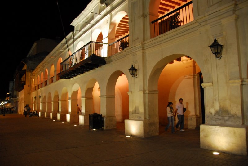 elcabildoedificiocolonialeuntemposededelgoverno.jpg