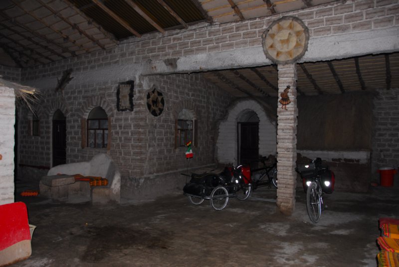 colchanialojamientodelsalcostruitoconblocchidisalenoncacquacorrentemasipossonometterelebicinelsalone.jpg